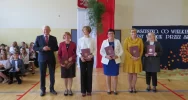 13 października Dzień Edukacji Narodowej świętowano w ZSP nr 1, SP nr 2 oraz SP nr 3 - zdjęcie 2