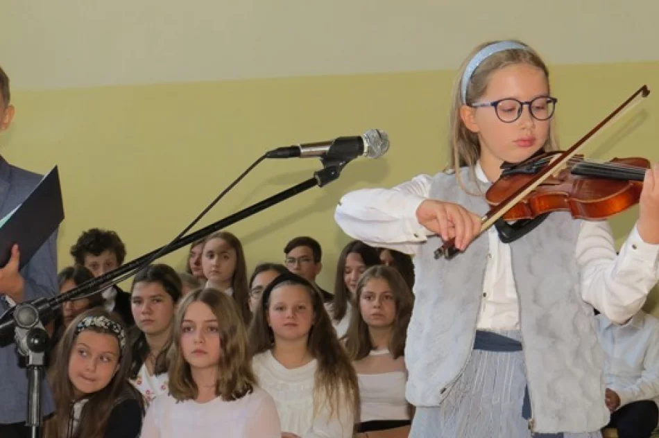 13 października Dzień Edukacji Narodowej świętowano w ZSP nr 1, SP nr 2 oraz SP nr 3 - zdjęcie 8