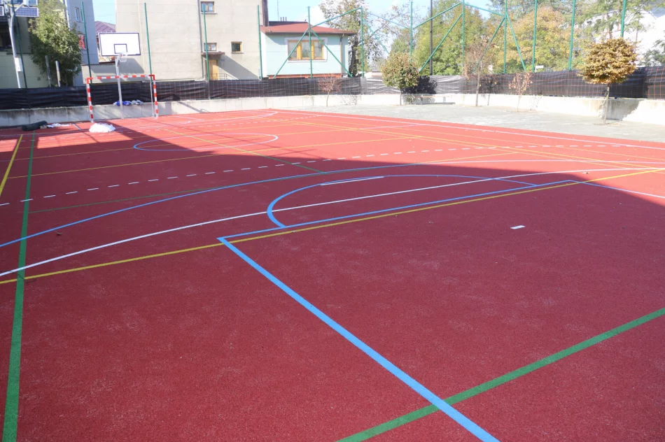 Przy Zespole Szkolno Przedszkolnym nr 1 powstaje nowe boisko - zdjęcie 7