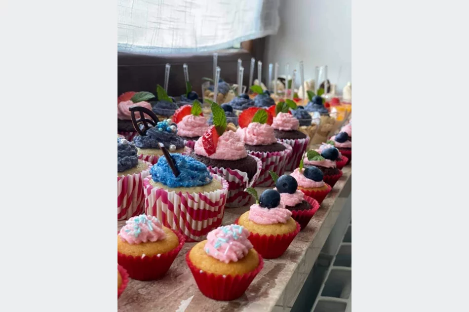 „Monaco Cafe - cocktail bar jak przed laty” - jesienna obniżka cen! - zdjęcie 2