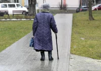 Pierwsze czternastki na konta emerytów i rencistów trafią w październiku - tzw. czternastka wyniesie 1250,88 zł brutto - zdjęcie główne