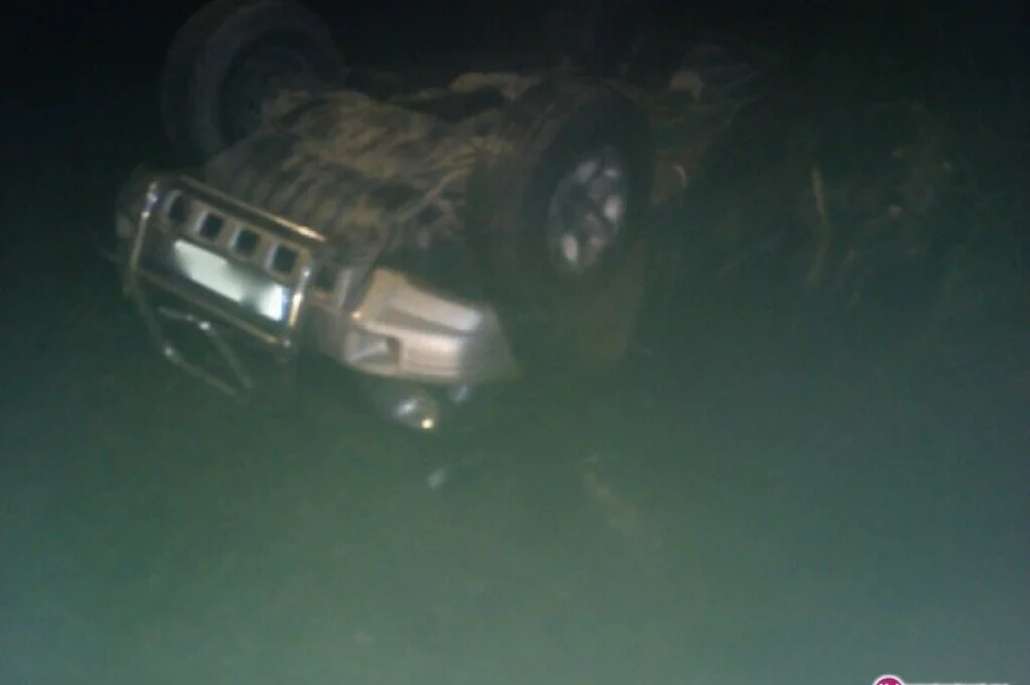 Dachowanie i ucieczka kierowcy - zdjęcie 3