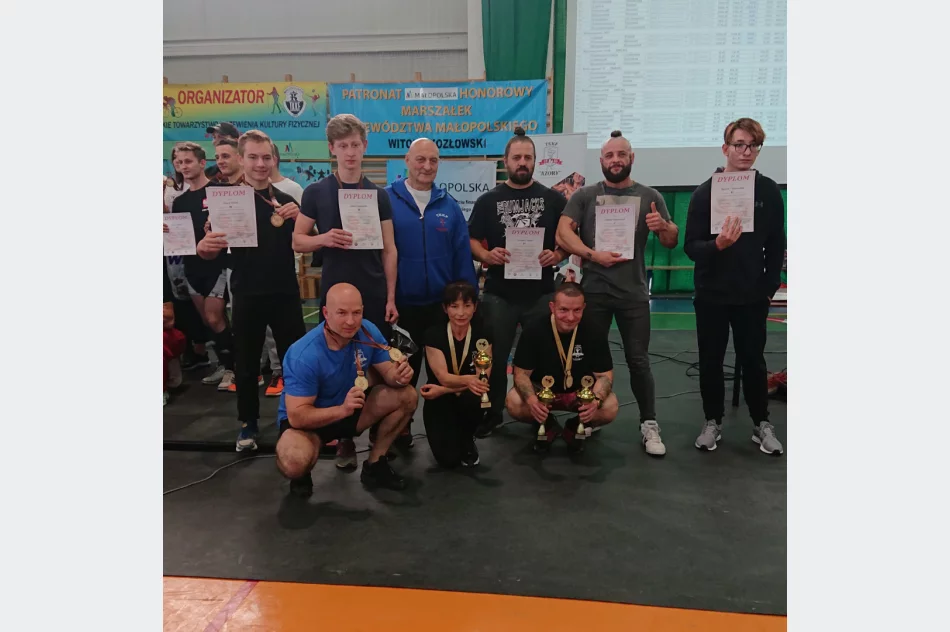 Sławomir Jasica: silny zawodnik z Limanowej na podium mistrzostw Małopolski. - zdjęcie 2