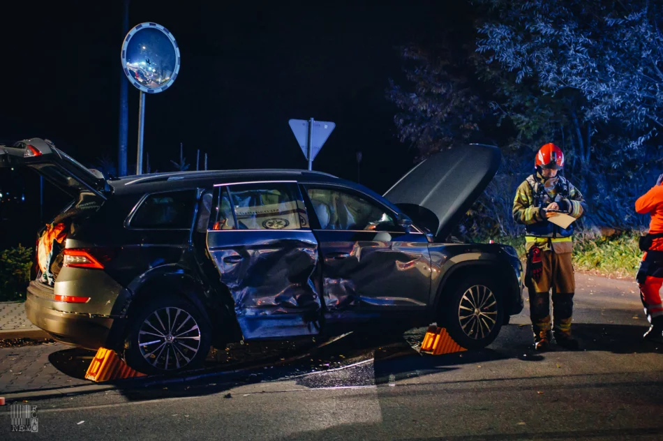 Groźnie wyglądające zderzenie dwóch pojazdów - zdjęcie 8