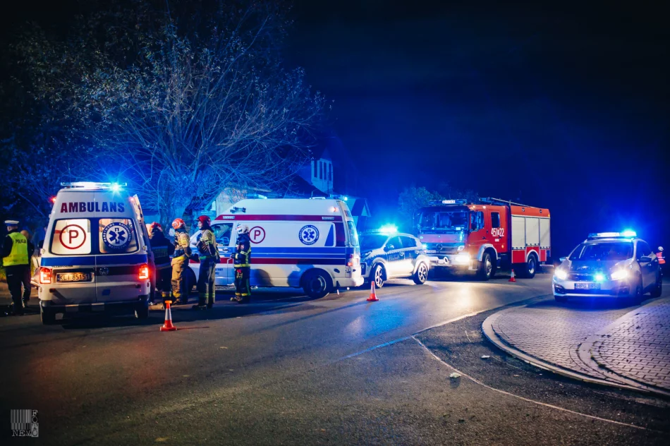 Groźnie wyglądające zderzenie dwóch pojazdów - zdjęcie 11