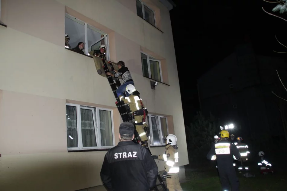 Wybuch i pożar w budynku szkolnego internatu - zdjęcie 3