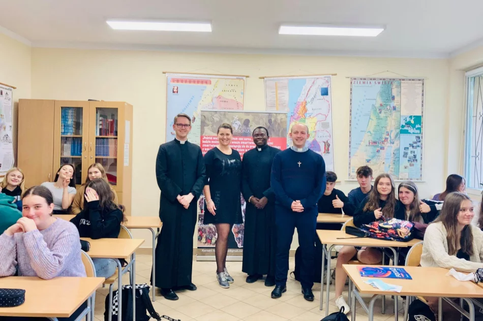 Misjonarze odwiedzili uczniów w limanowskich szkołach - zdjęcie 8