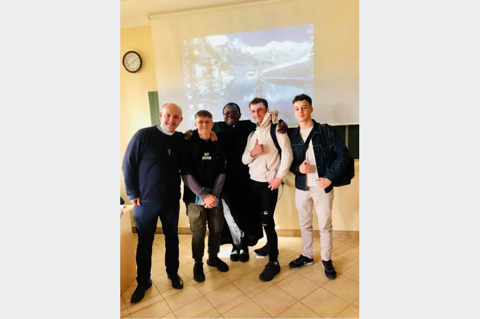 Misjonarze odwiedzili uczniów w limanowskich szkołach - zdjęcie 11