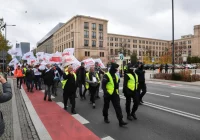 Pracownicy sfery budżetowej protestują i żądają podwyżek - zdjęcie główne