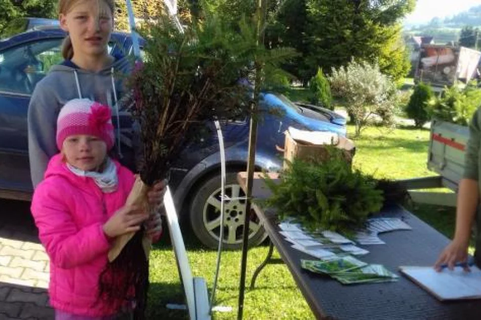 Nadleśnictwo przekazało sadzonki dla szkół - zdjęcie 5