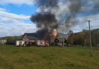 Pożar zabudowań gospodarczych - zdjęcie główne