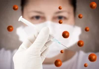 Od 2 listopada dawka przypominająca dla wszystkich powyżej 18 roku życia - zdjęcie główne