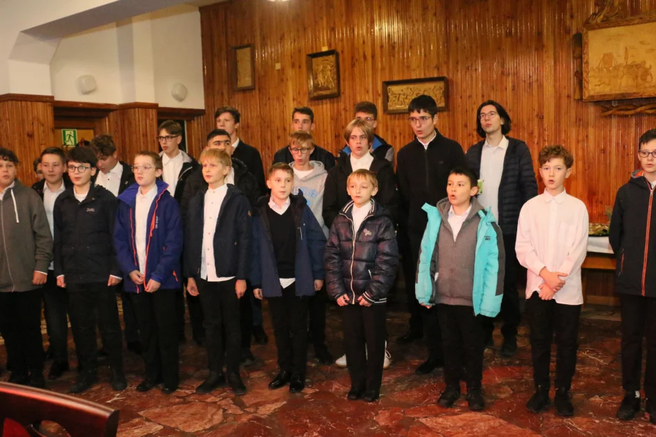 Chór Chłopięcy Bazyliki Matki Boskiej Bolesnej świętował Jubileusz 30-lecia działalności - zdjęcie 11
