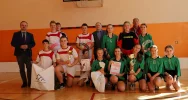 SP nr 2 w Stara Wsi Mistrzami Gminy Limanowa w unihokeju wśród młodzieży - zdjęcie 5