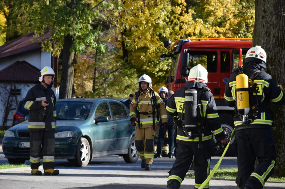 Ewakuacja budynku Urzędu Gminy - zdjęcie 5