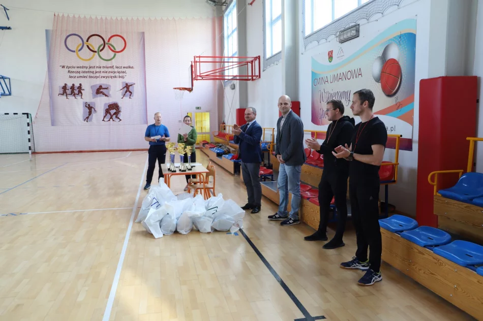 Mistrzostwa Gminy Limanowa w Koszykówce 3x3 - zdjęcie 11