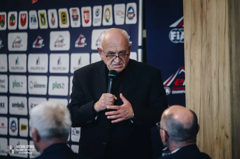 Uroczyste podsumowanie 12. edycji Wyścigu Górskiego Limanowa – Przełęcz pod Ostrą - zdjęcie 12