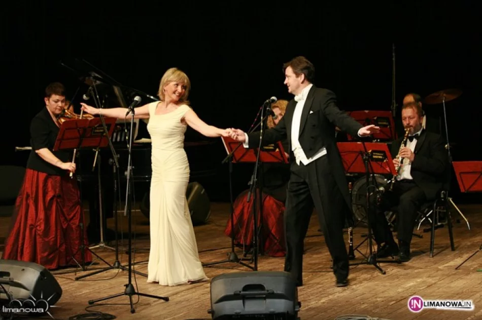 Sala wypełniła się po brzegi - zdjęcie 3