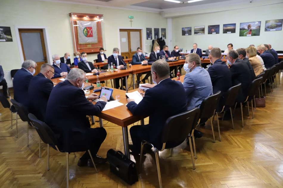 Informacja o XX nadzwyczajnej sesji Rady Gminy Limanowa  - zdjęcie 13