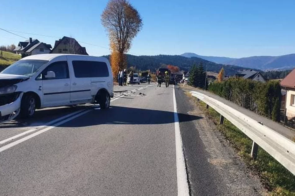 Cztery pojazdy uczestniczyły w kolizji na "krajówce" - zdjęcie 2