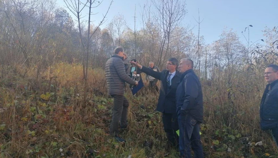 Nowe ruchy osuwiskowe w centrum miejscowości - zdjęcie 1