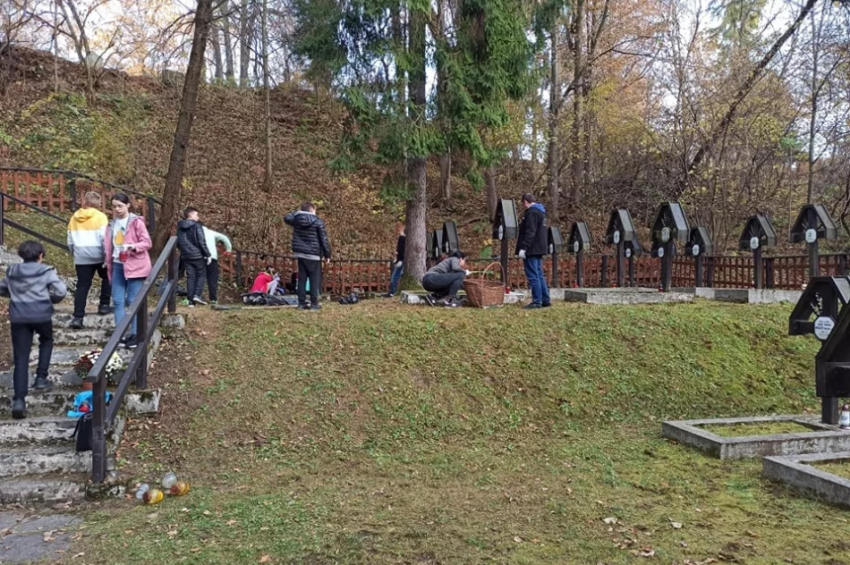 Uczniowie pamiętali o poległych żołnierzach - zdjęcie 8