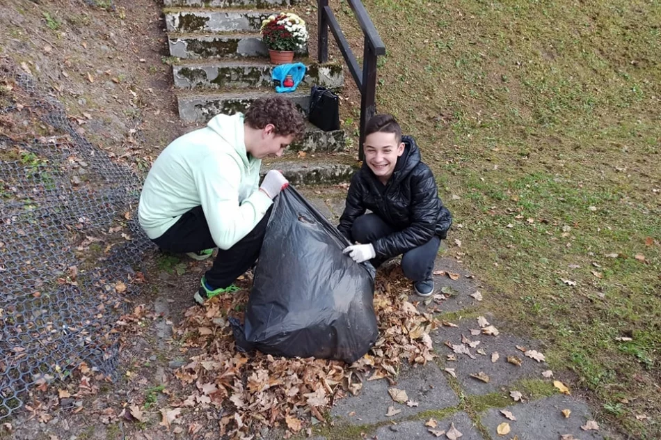 Uczniowie pamiętali o poległych żołnierzach - zdjęcie 10