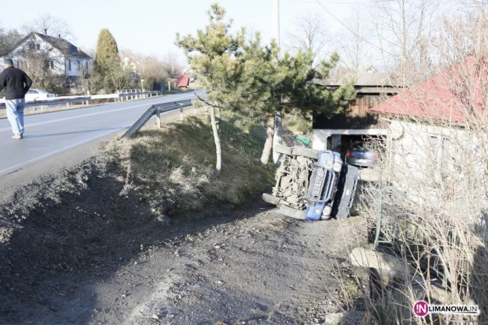 Wypadł z drogi na zakręcie - zdjęcie 2
