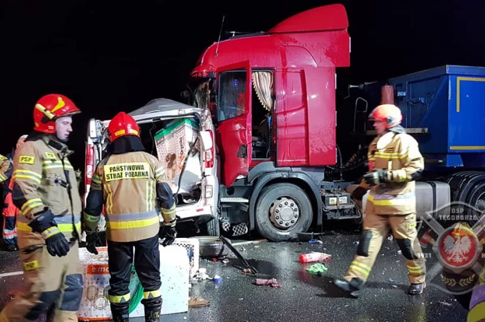 Tragiczny wypadek w regionie - nie żyją trzy osoby - zdjęcie 2