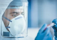 Ponad 10 000 zakażeń w Polsce. Zmarły 124 osoby, 12 w samej Małopolsce - zdjęcie główne