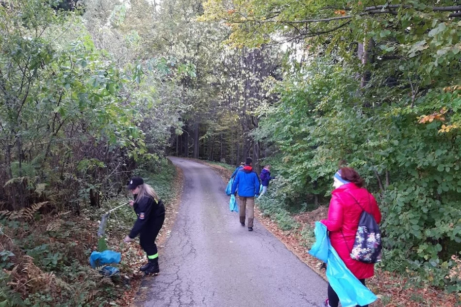 Druhowie z OSP Limanowa wzięli udział w akcji „Czyste szlaki Powiatu Limanowskiego” - zdjęcie 5