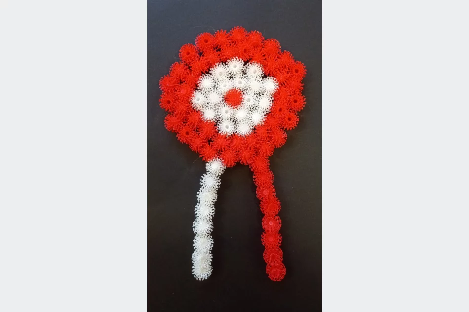 Udział świetlicy szkolnej SP nr 2 w Międzynarodowej Wirtualnej Wystawie Twórczej „KOTYLIONY DLA OJCZYZNY“ - zdjęcie 10