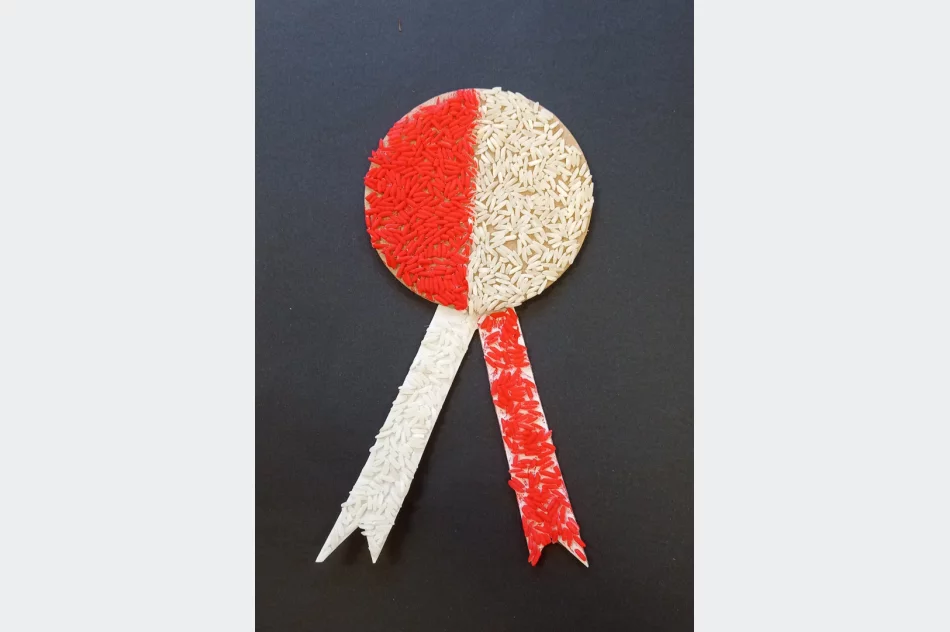 Udział świetlicy szkolnej SP nr 2 w Międzynarodowej Wirtualnej Wystawie Twórczej „KOTYLIONY DLA OJCZYZNY“ - zdjęcie 11