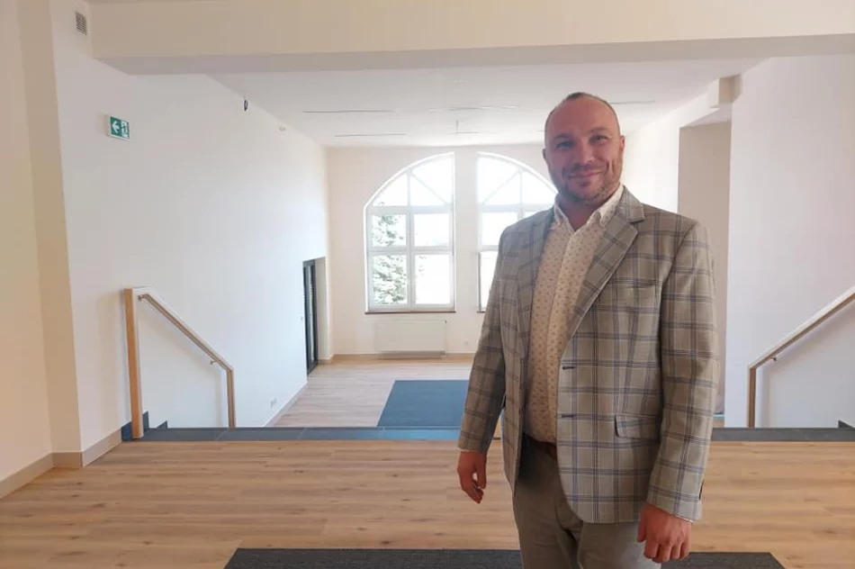 Wójt pokazał wnętrze nowej siedziby urzędu - zdjęcie 2