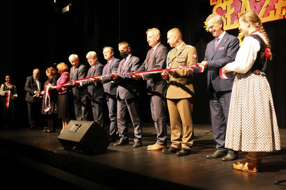 Oficjalne otwarcie przebudowanego Limanowskiego Domu Kultury - zdjęcie 20