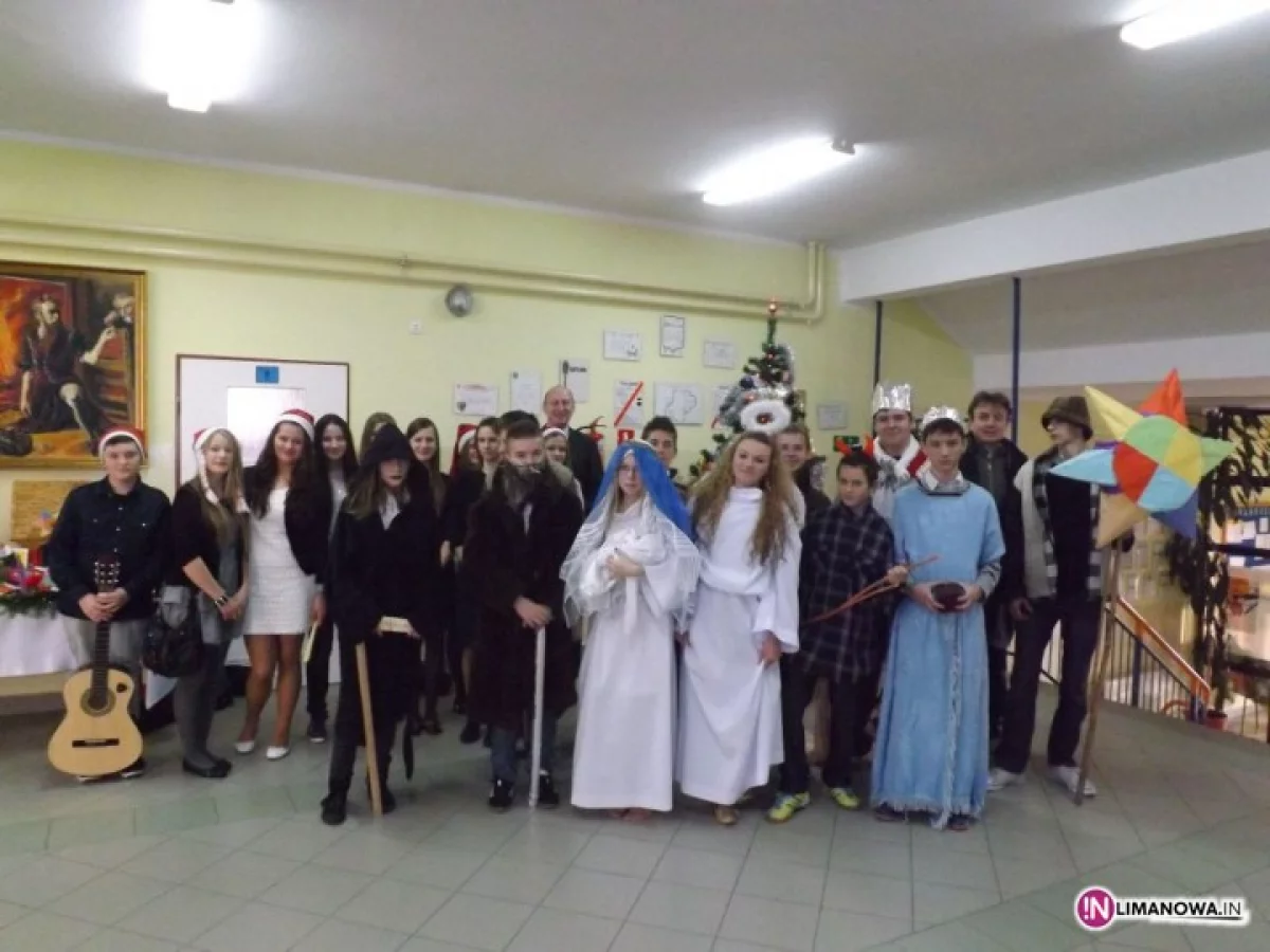 Uczniowie kolędowali w Łukowicy