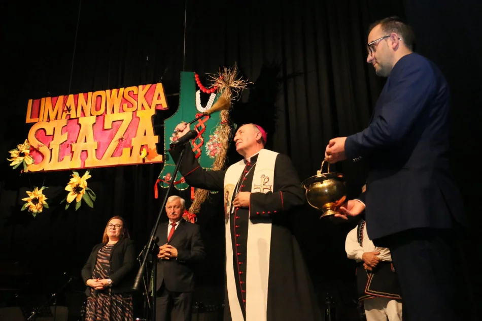 Siedziba instytucji kultury oficjalnie otwarta i poświęcona - zdjęcie 13