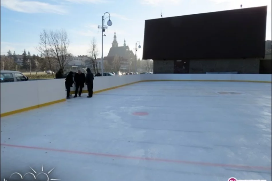 Lodowisko odebrane, dziś otwarcie - zdjęcie 4