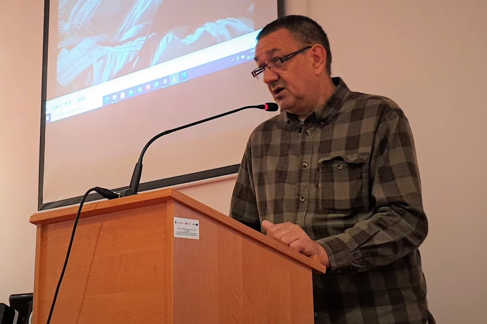 Promocja książki połączona z projekcją filmu i konkursem - zdjęcie 4