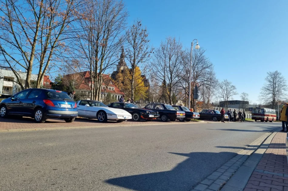 Kawalkada samochodów zabytkowych. Jutro  Rajd Polski Historyczny - zdjęcie 4