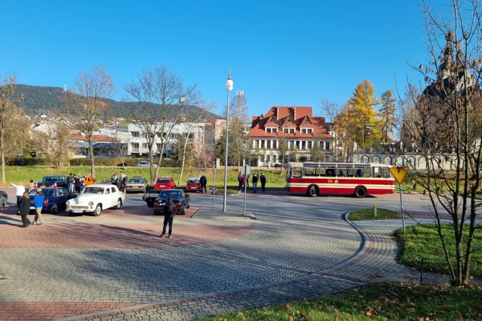 Kawalkada samochodów zabytkowych. Jutro  Rajd Polski Historyczny - zdjęcie 14