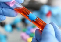 W połowie grudnia lek przeciw COVID-19 w Polsce - zdjęcie główne