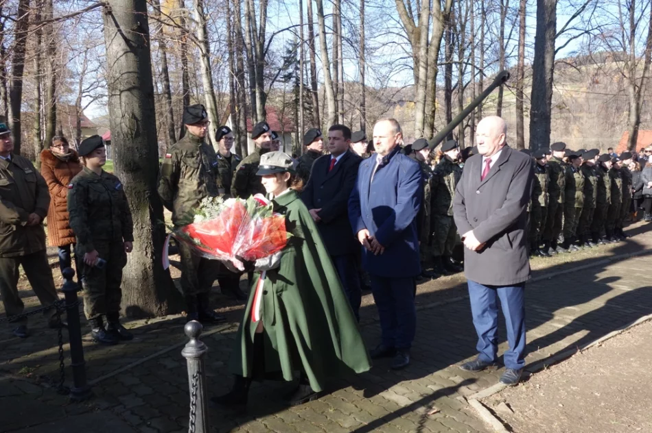 Obchody Święta Niepodległości w Łososinie Górnej - zdjęcie 16