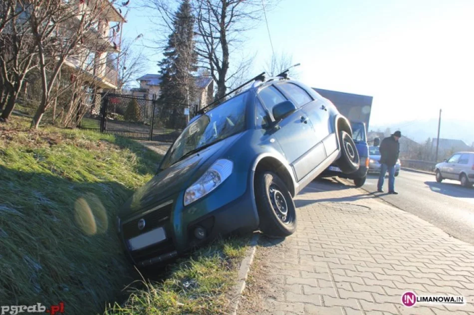 Poszkodowana w kolizji była pijana - zdjęcie 2