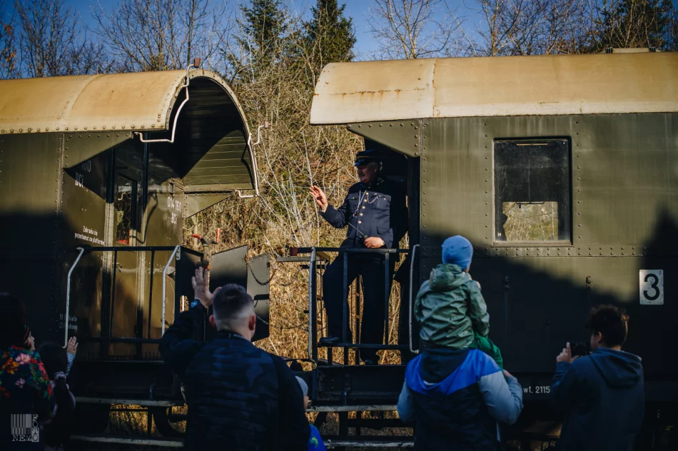 Pociąg wolności na 103. rocznicę odzyskania niepodległości - zdjęcie 10