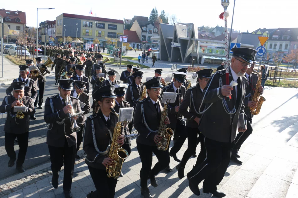 Obchody Święta Niepodległości na limanowskim rynku - zdjęcie 3