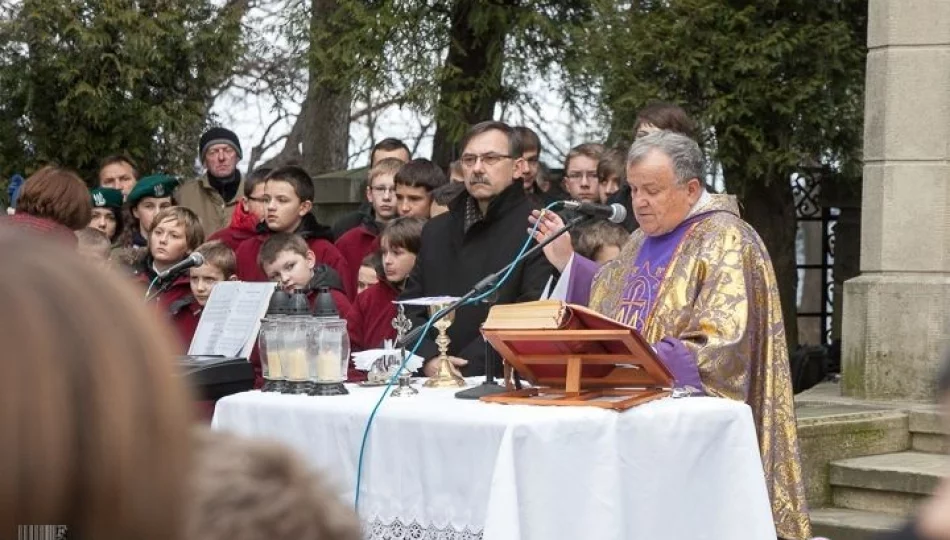 Ziemia przesiąknięta ludzką krwią - zdjęcie 1