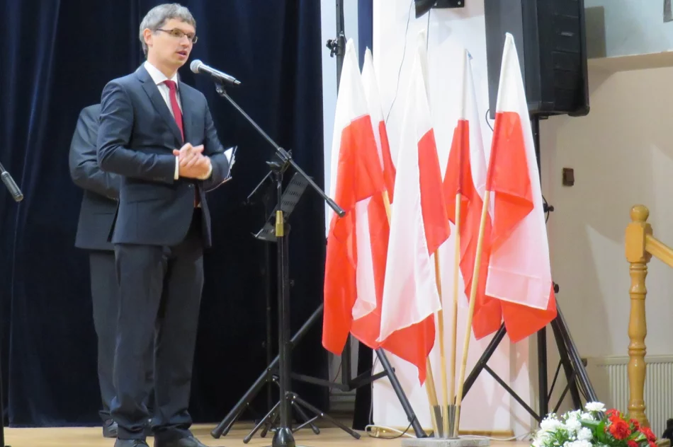 Koncert patriotyczny z muzyką polską i odznaczenie dla kapłana - zdjęcie 5