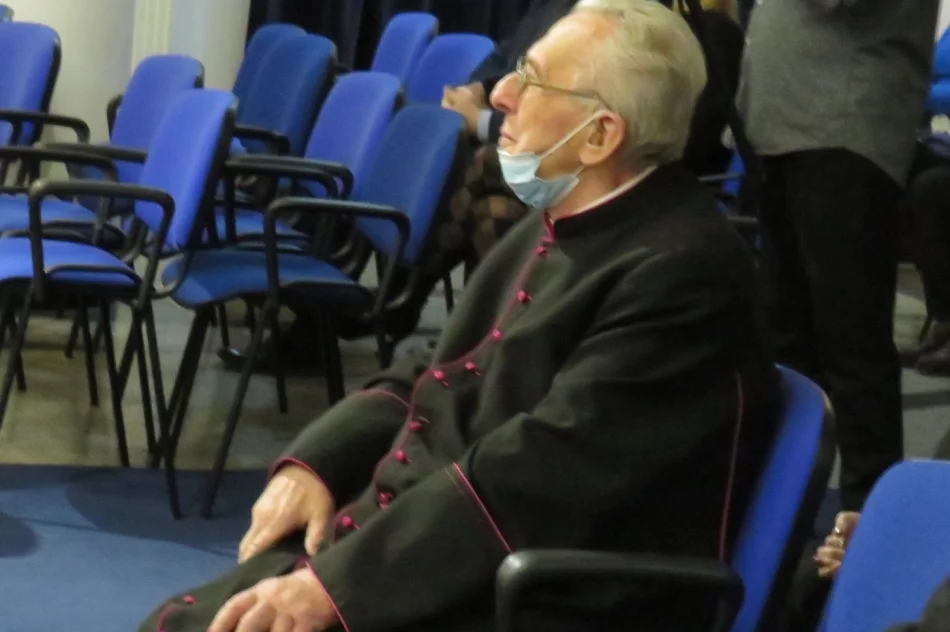 Koncert patriotyczny z muzyką polską i odznaczenie dla kapłana - zdjęcie 6