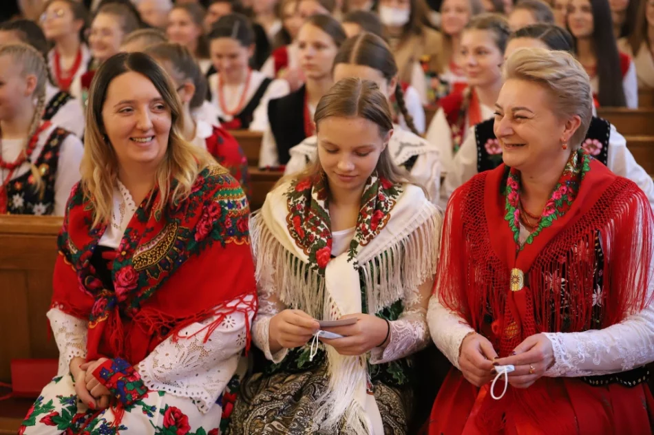 "Zawsze, gdy napotkacie na swej drodze Krzyż, oddajcie mu najwyższą cześć i szacunek" - zdjęcie 4